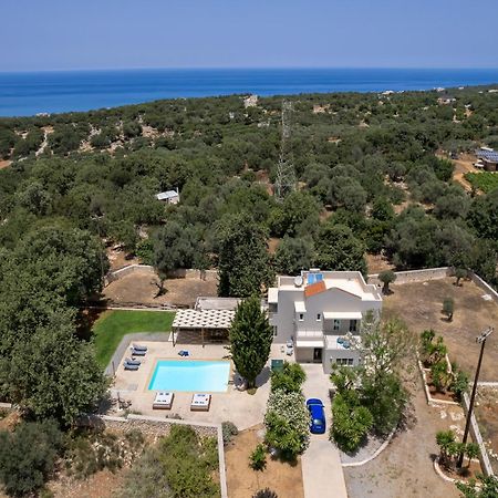 Villa Ellie - Heated Pool, Playground, Garden & Bbq! Vederoi Zewnętrze zdjęcie