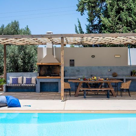 Villa Ellie - Heated Pool, Playground, Garden & Bbq! Vederoi Zewnętrze zdjęcie