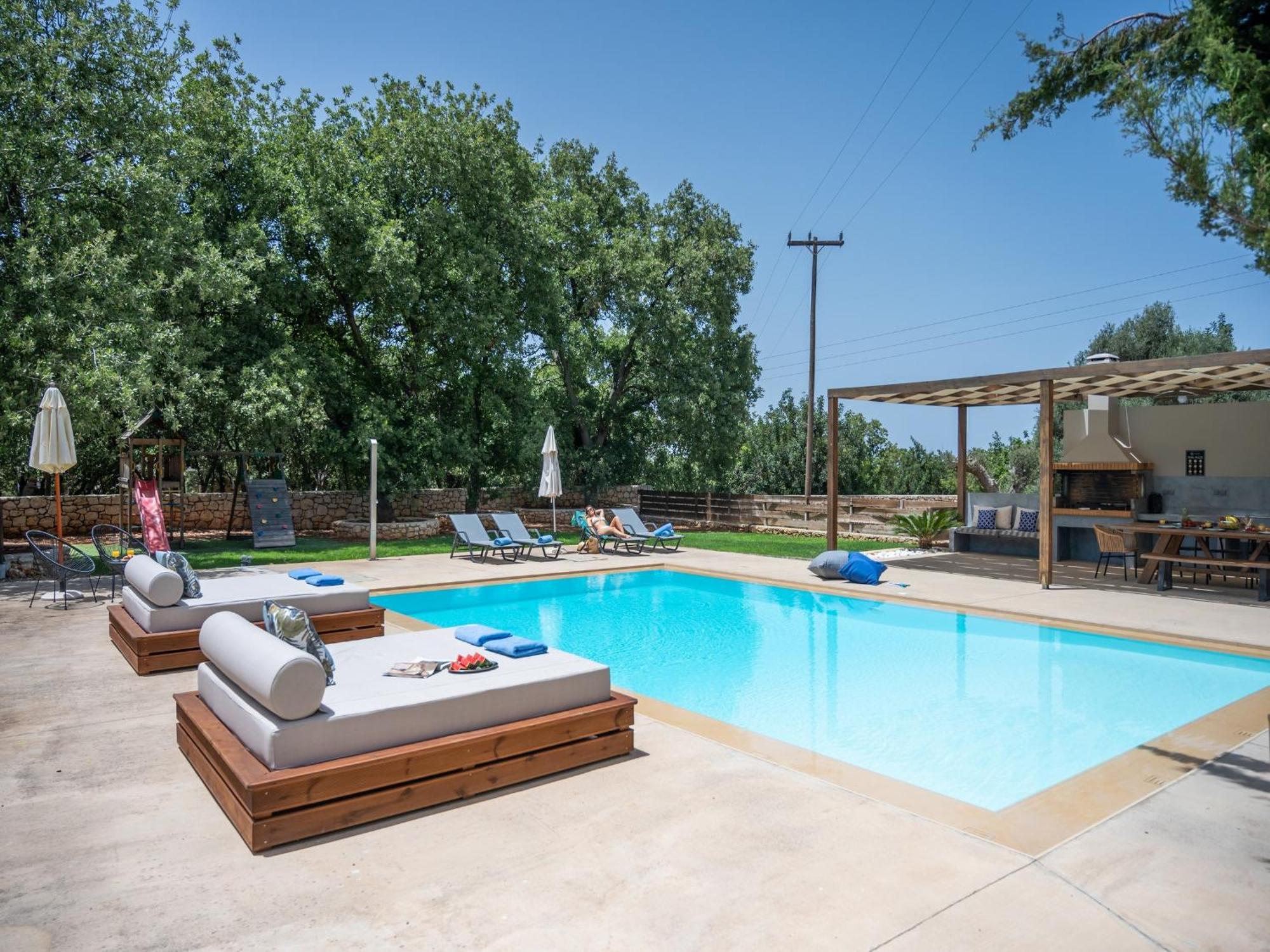 Villa Ellie - Heated Pool, Playground, Garden & Bbq! Vederoi Zewnętrze zdjęcie