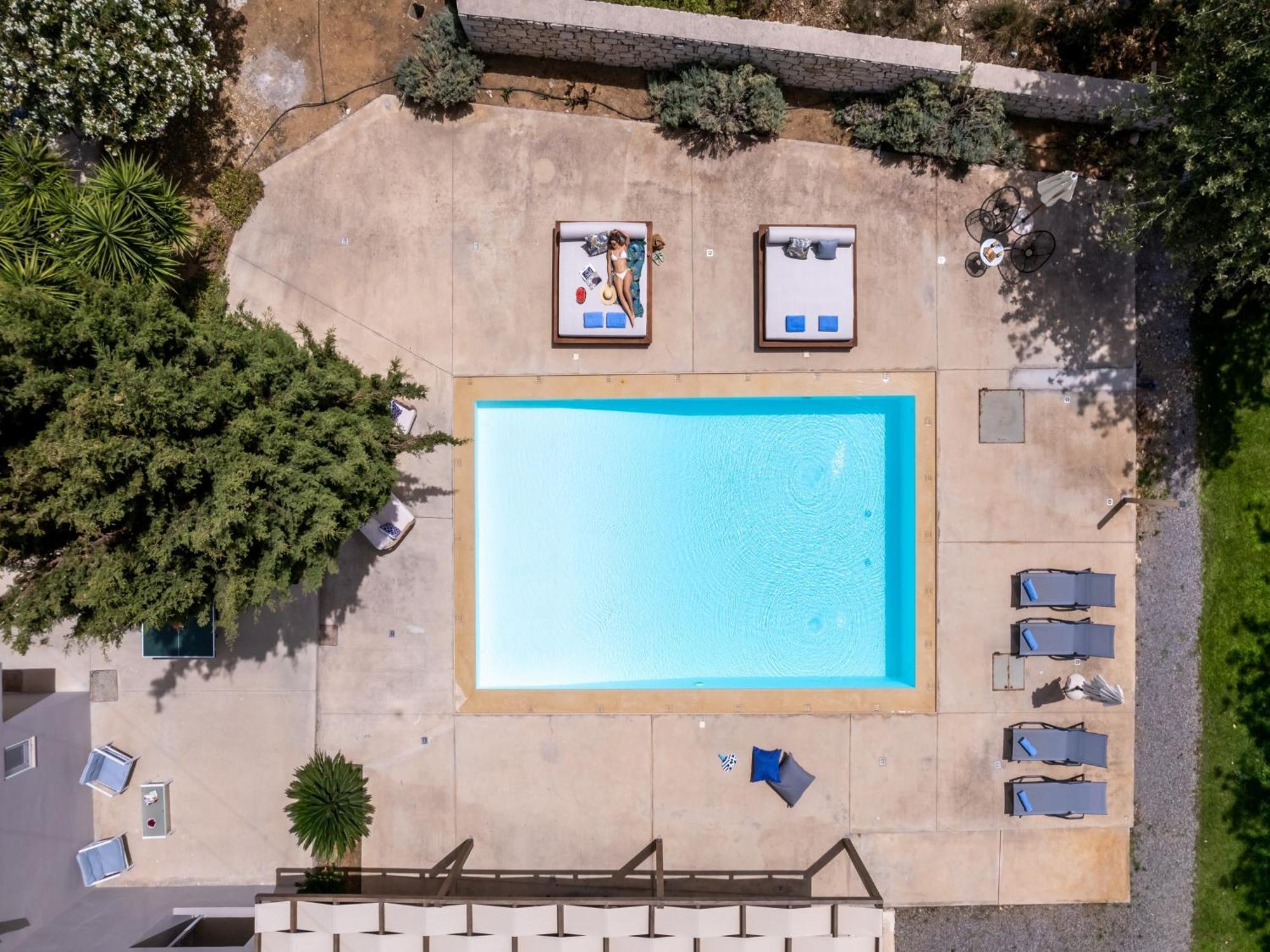 Villa Ellie - Heated Pool, Playground, Garden & Bbq! Vederoi Zewnętrze zdjęcie