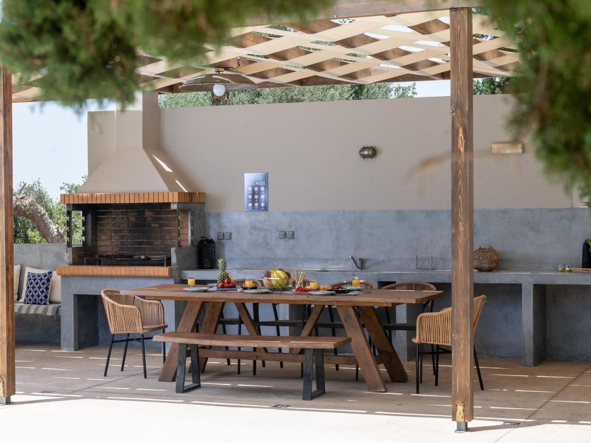 Villa Ellie - Heated Pool, Playground, Garden & Bbq! Vederoi Zewnętrze zdjęcie