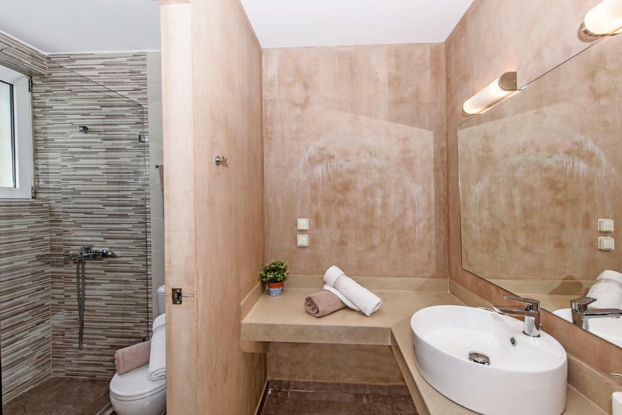 Villa Ellie - Heated Pool, Playground, Garden & Bbq! Vederoi Zewnętrze zdjęcie